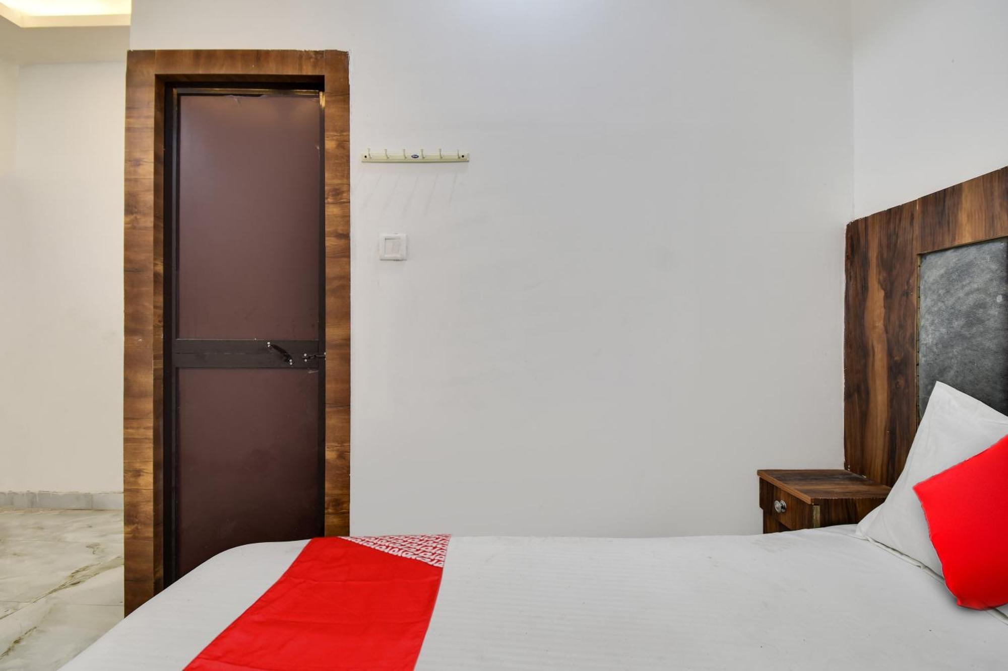 Hotel O Golden King Guest House New Delhi Luaran gambar