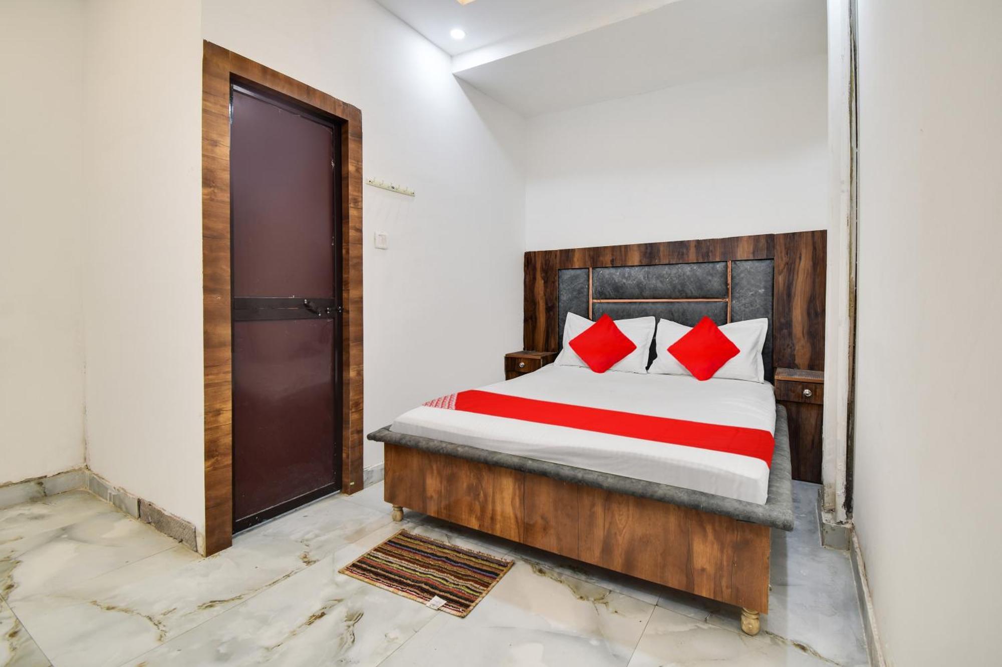 Hotel O Golden King Guest House New Delhi Luaran gambar
